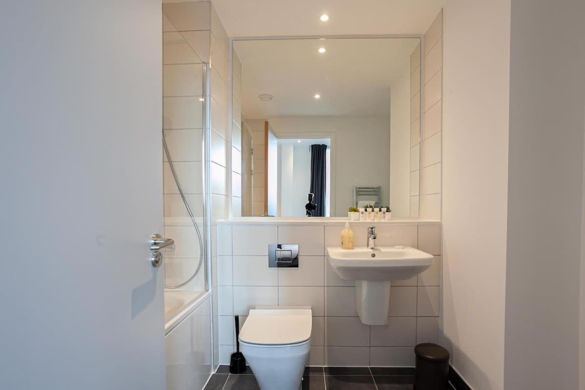 Spacious 2 Bed Apartment In Central 曼彻斯特 外观 照片