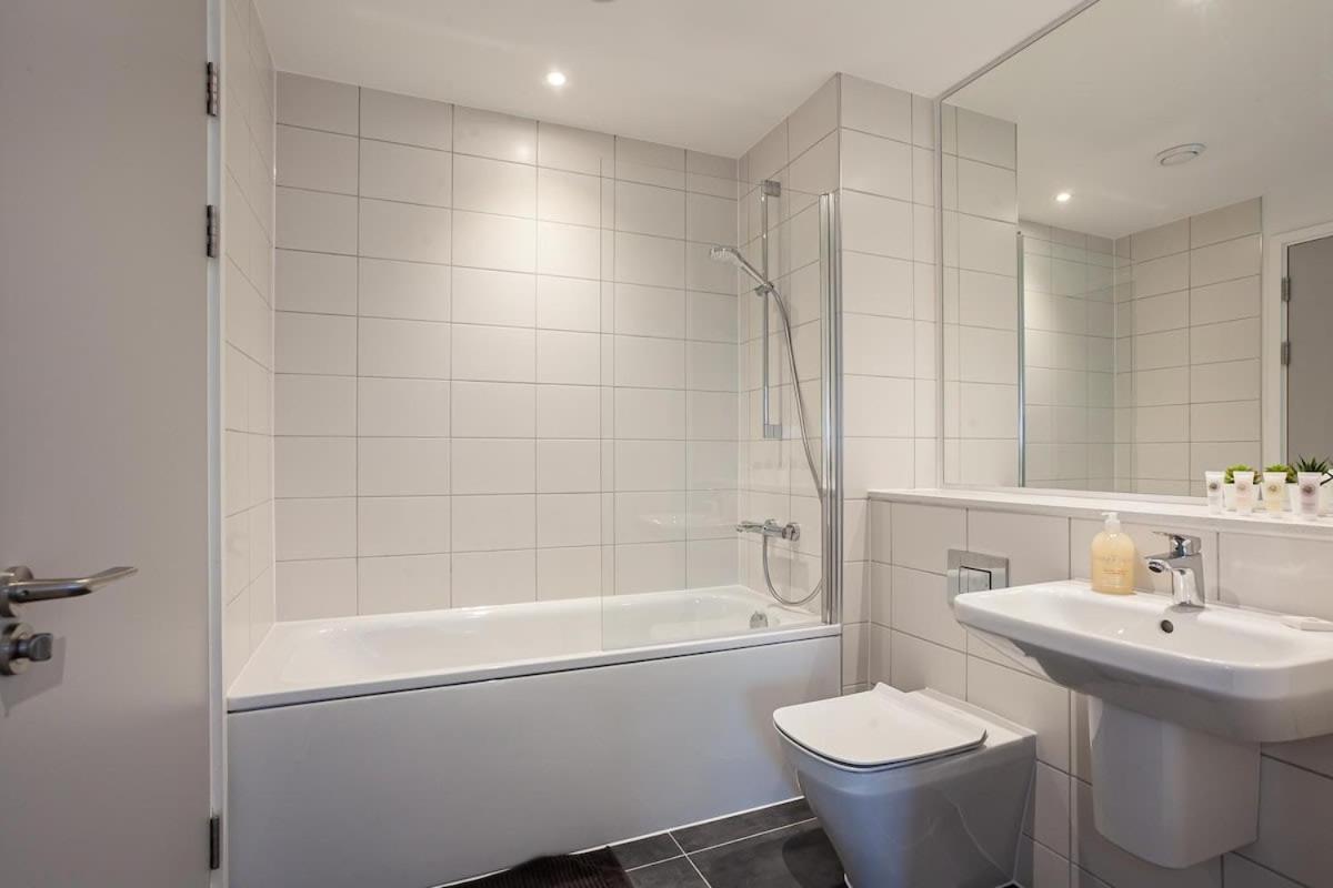 Spacious 2 Bed Apartment In Central 曼彻斯特 外观 照片