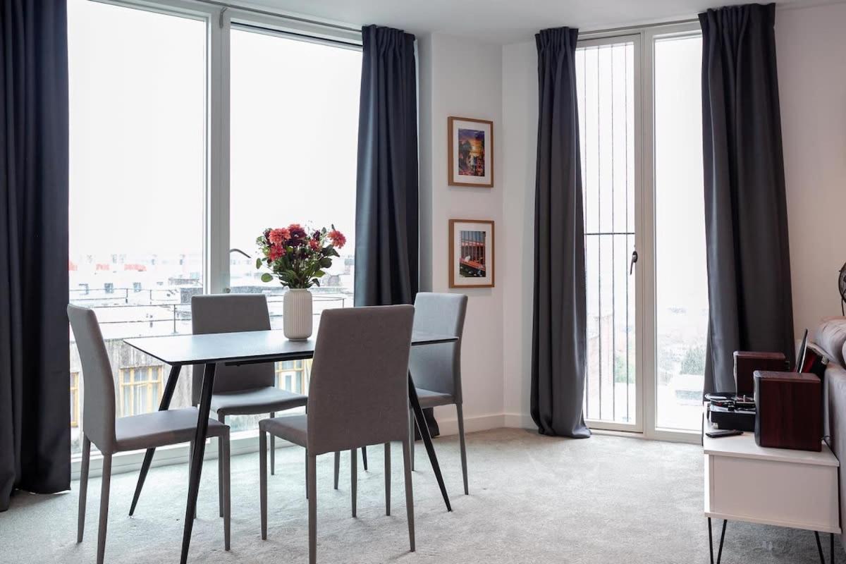 Spacious 2 Bed Apartment In Central 曼彻斯特 外观 照片